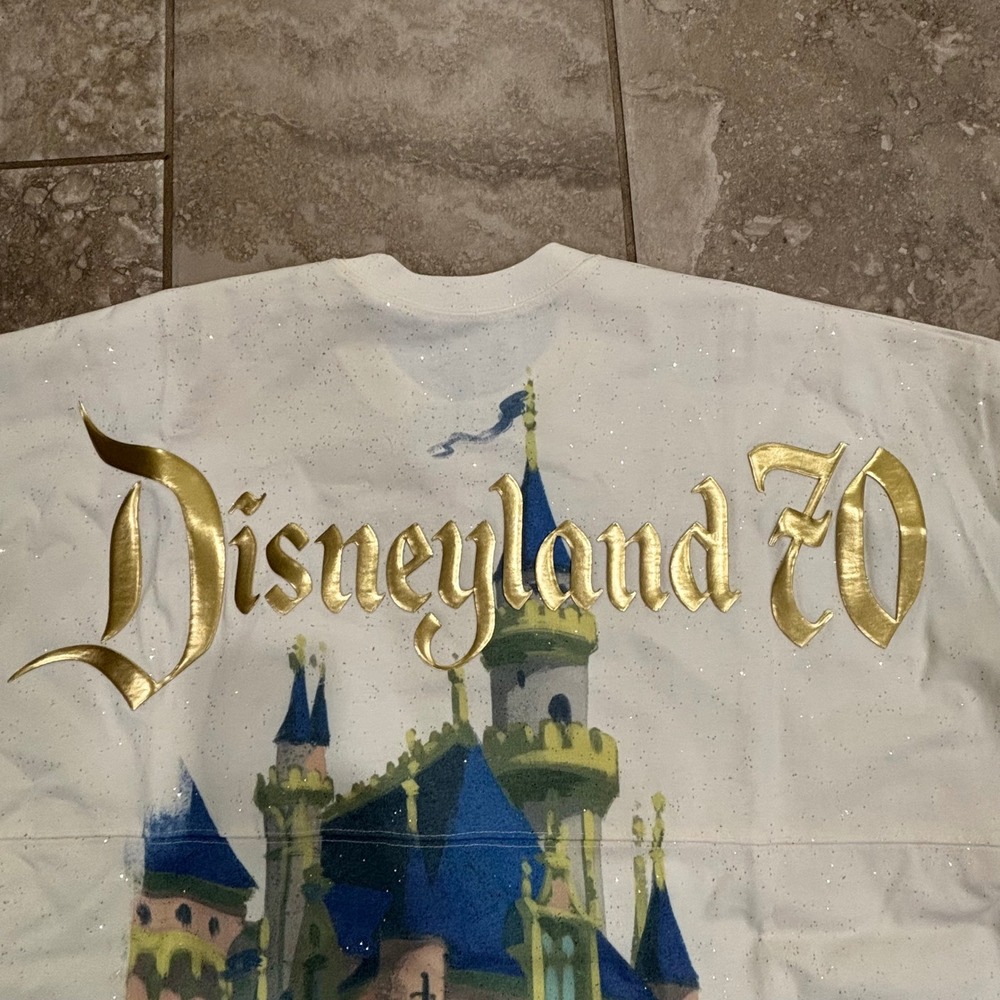 Disney Spirit Jersey Disneyland 70th Anniversary Gold Glitter Castle Cream XL - Picture 10 of 13